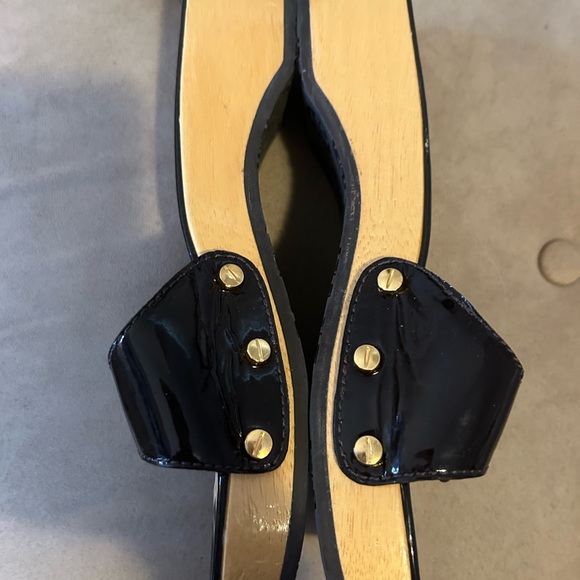 Tory Burch Black and Gold Geometric Slide Sandals - Picture 5 of 6